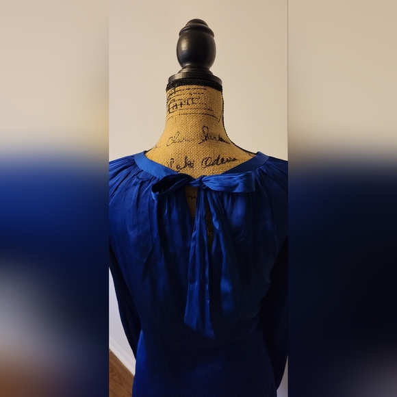 High-Neck Long-sleeved Blouse - Picture 4 of 5
